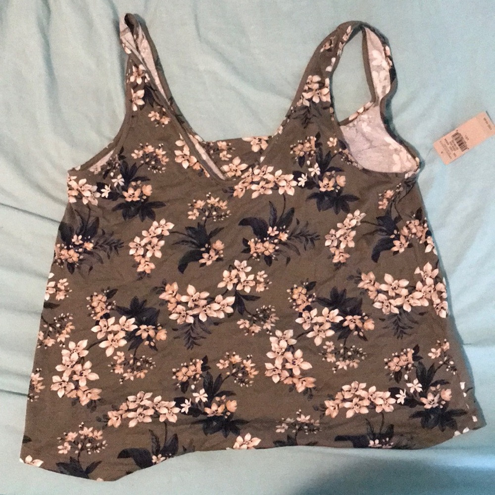 American Eagle Cropped Tank Top